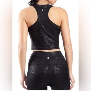 NWOT – 90 Degree By Reflex 2-Piece Disco Foil Activewear Set in Black Size XL